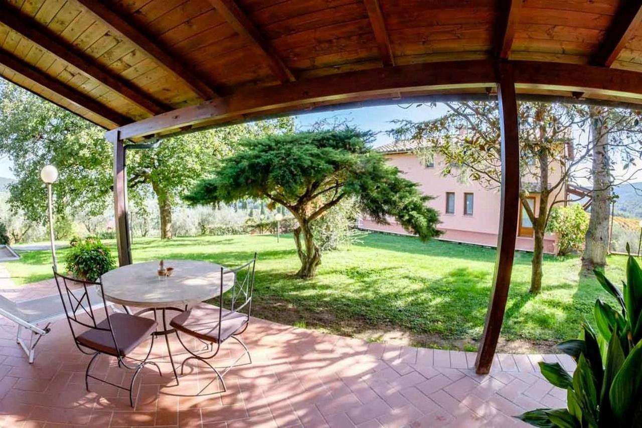 Agriturismo Poggio Corbello La Pesta Exterior photo