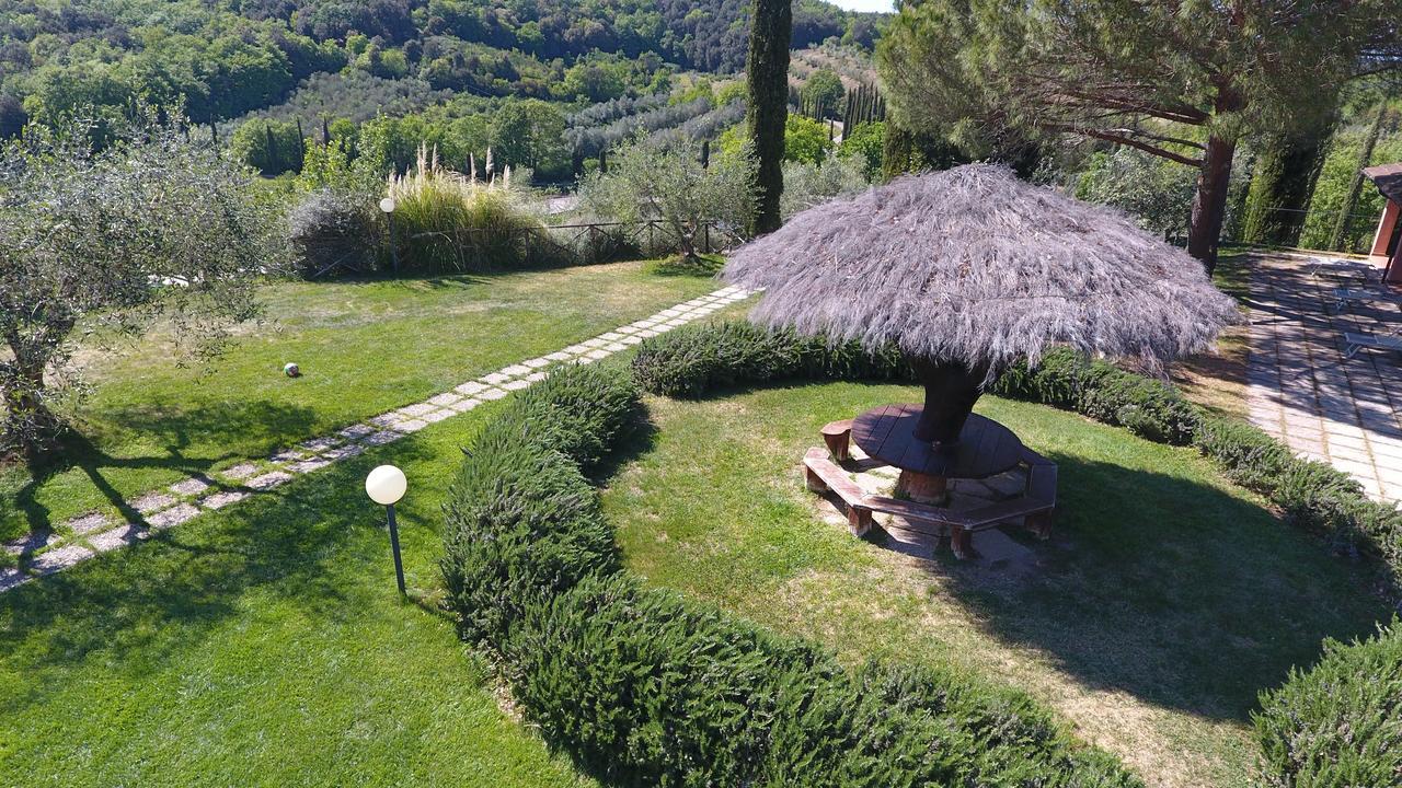 Agriturismo Poggio Corbello La Pesta Exterior photo